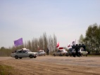 Парад юношеских автошкол у памятника военным водителям 6 мая 2005 года