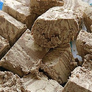 Халва богата углеводами и легкоусвояемыми растительными жирами