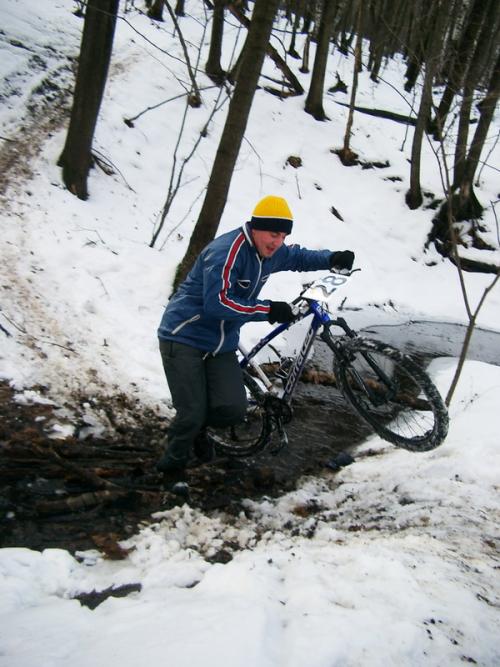 мне речка по колено!