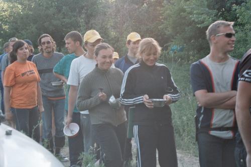 Очередь голодных байкеров