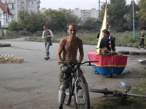 Без альбома